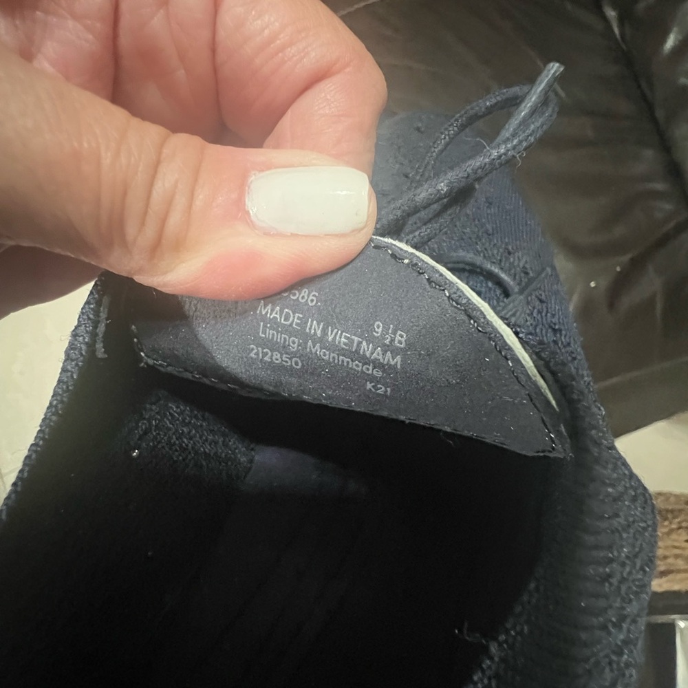 Cole Haan Ladies Dark Blue Zerogrand Knit Sneakers, size 9.5 - Picture 3 of 4